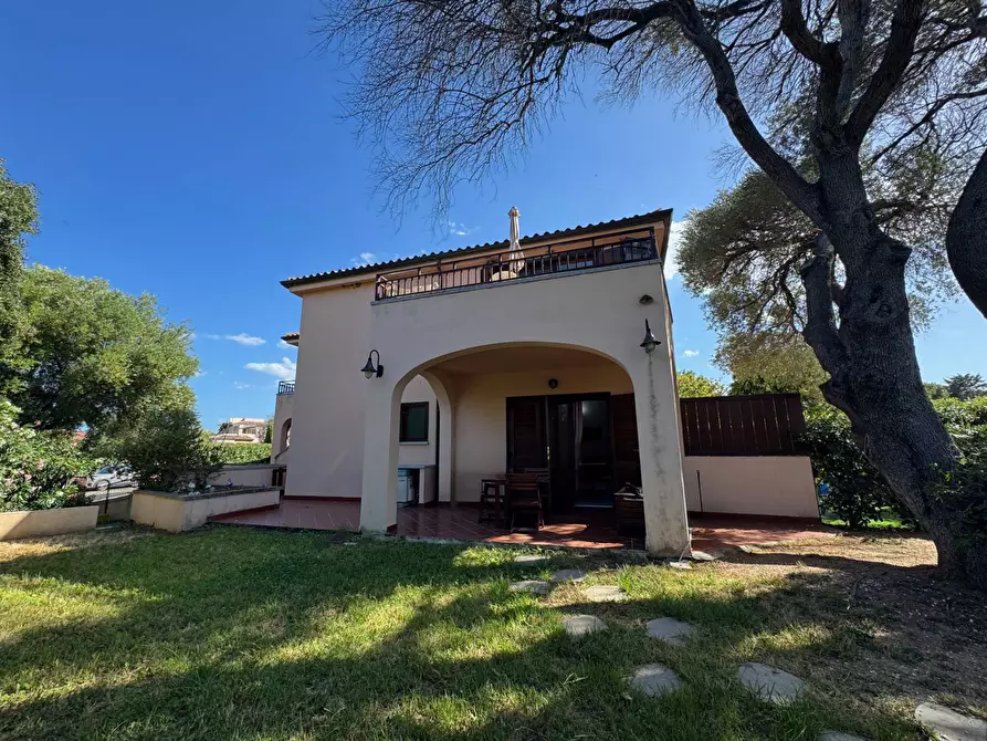 Immagine 2 di Appartamento in vendita  in via GRAMSCI 144 a San Teodoro