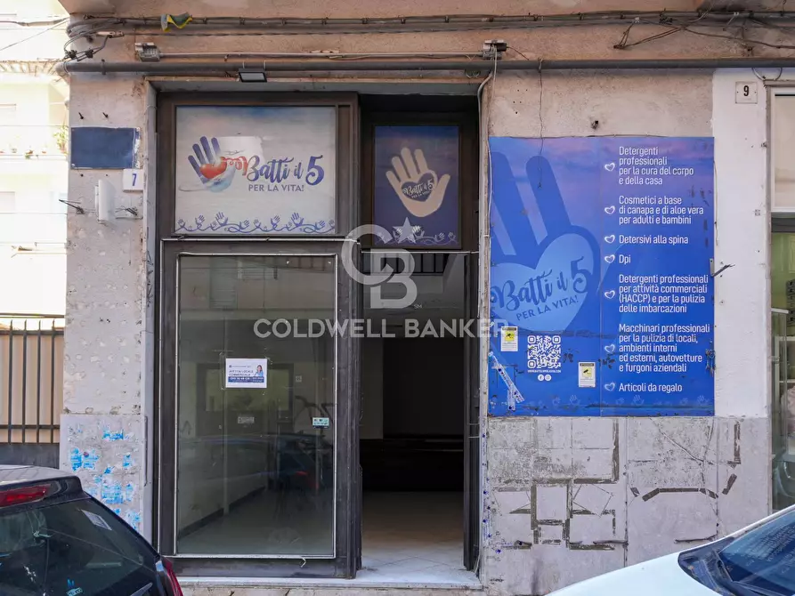 Immagine 8 di Locale commerciale in affitto  in Via Piemonte 7 a Acireale