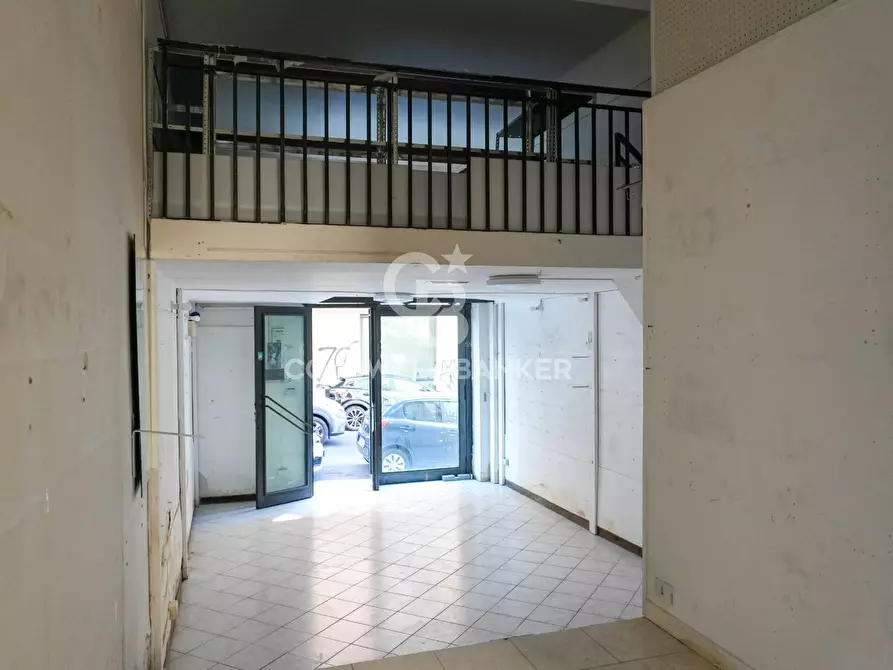 Immagine 1 di Locale commerciale in affitto  in Via Piemonte 7 a Acireale