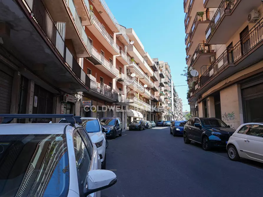 Immagine 10 di Locale commerciale in affitto  in Via Piemonte 7 a Acireale