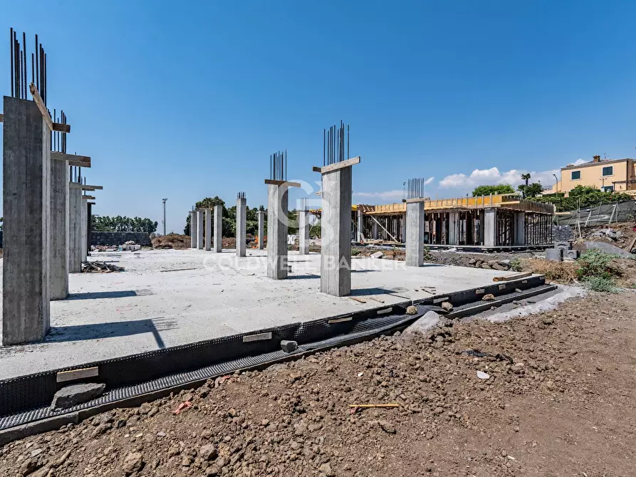 Immagine 15 di Villa in vendita  in via Luigi Pirandello sn a Gravina Di Catania