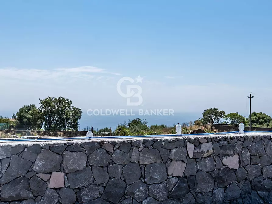 Immagine 17 di Villa in vendita  in via Luigi Pirandello sn a Gravina Di Catania