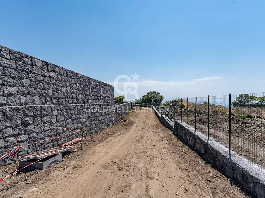 Immagine 19 di Villa in vendita  in via Luigi Pirandello sn a Gravina Di Catania