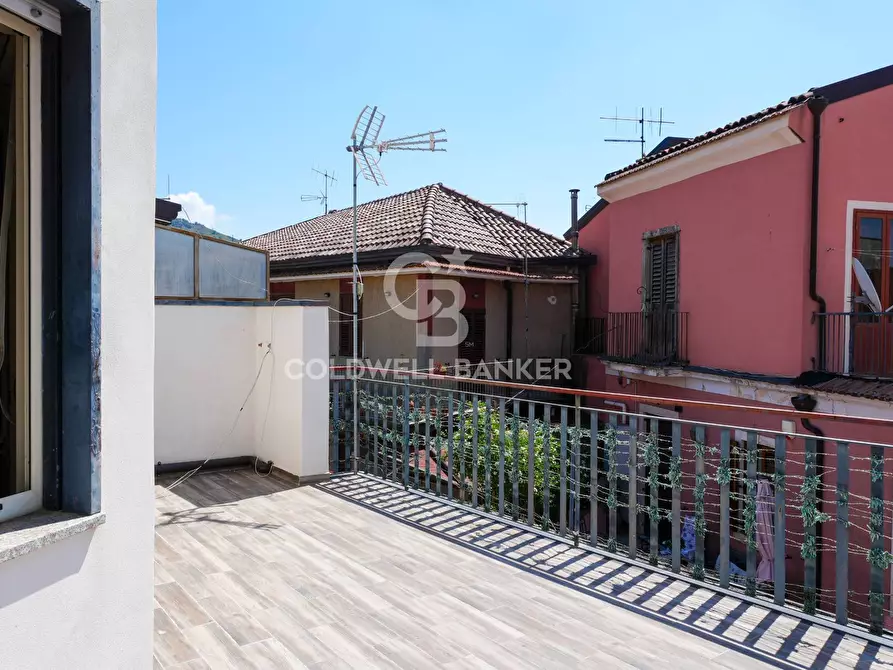 Immagine 17 di Palazzo in vendita  in via trieste 30 a Linguaglossa