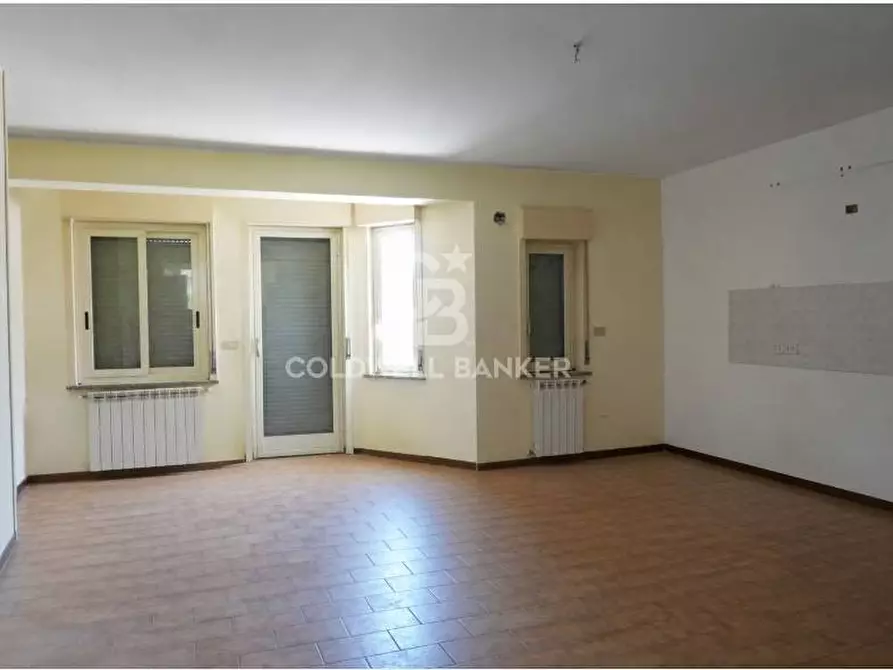 Immagine 15 di Palazzo in vendita  in via trieste 30 a Linguaglossa