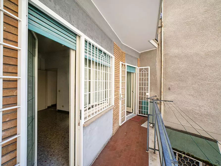 Immagine 27 di Appartamento in vendita  in Via Pasquale Revoltella 92 a Roma