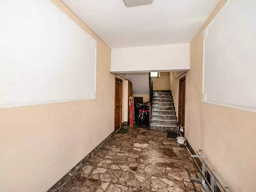 Immagine 8 di Appartamento in vendita  in Via Corleto Perticara 11 a Roma