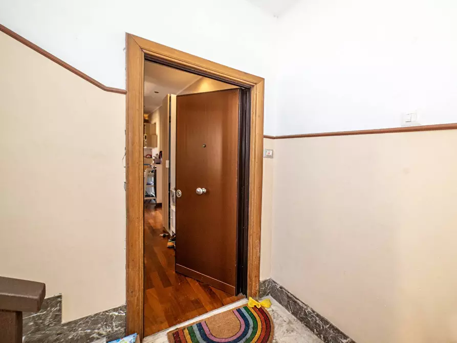 Immagine 9 di Appartamento in vendita  in Via Corleto Perticara 11 a Roma