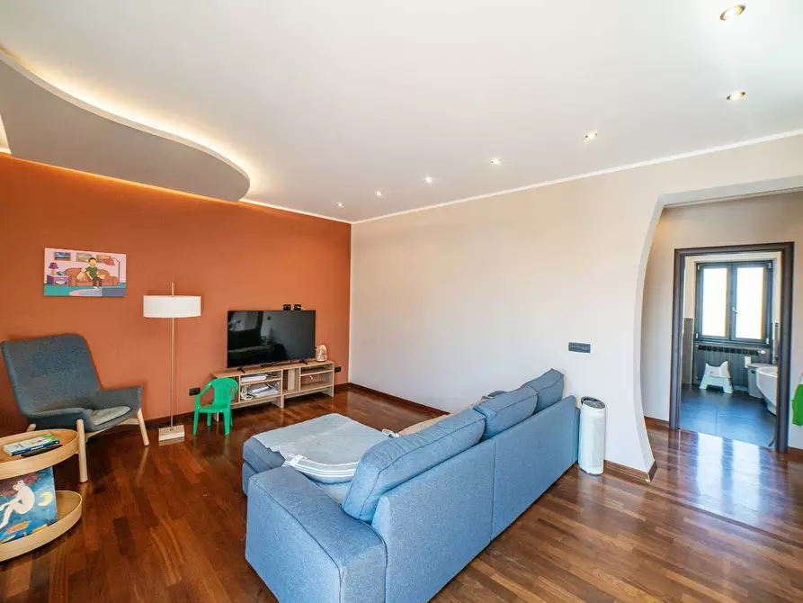 Immagine 13 di Appartamento in vendita  in Via Corleto Perticara 11 a Roma