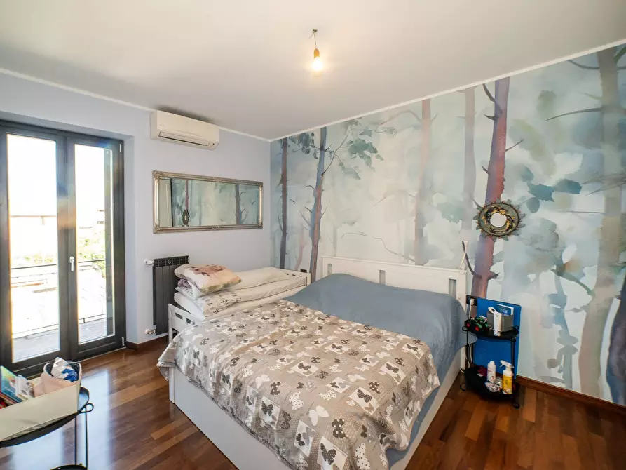 Immagine 3 di Appartamento in vendita  in Via Corleto Perticara 11 a Roma