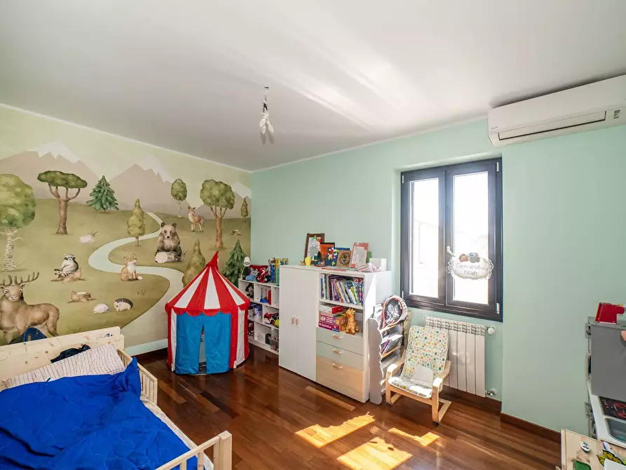 Immagine 22 di Appartamento in vendita  in Via Corleto Perticara 11 a Roma