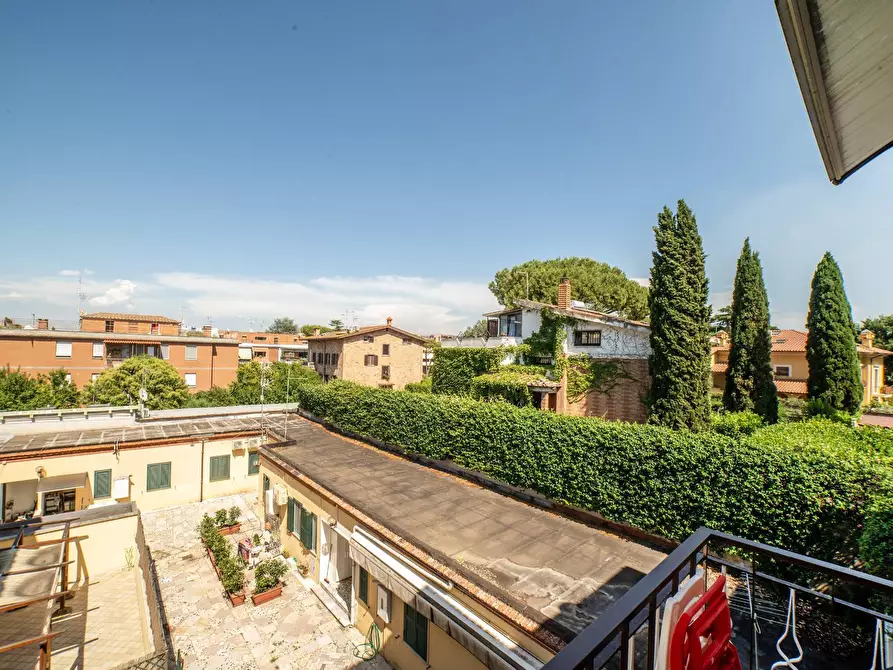 Immagine 2 di Appartamento in vendita  in Via Corleto Perticara 11 a Roma
