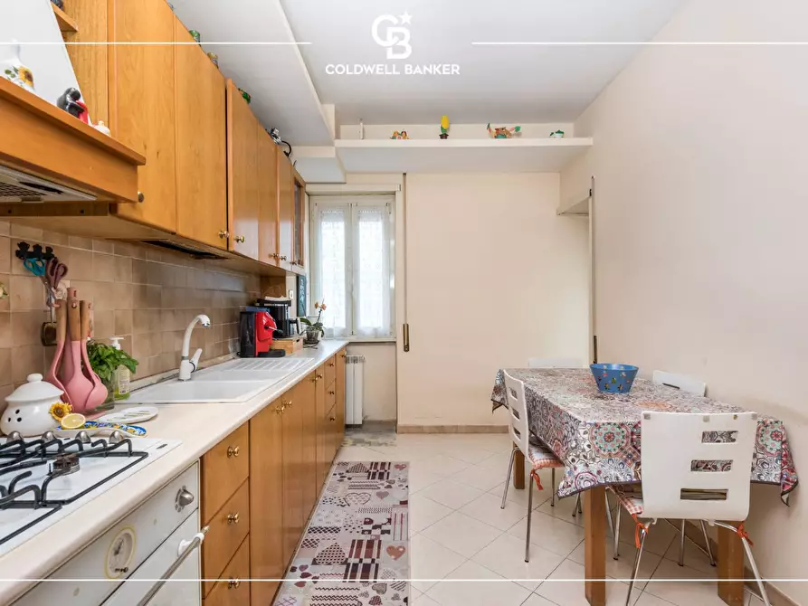 Immagine 4 di Appartamento in vendita  in Via Placanica 45 a Roma