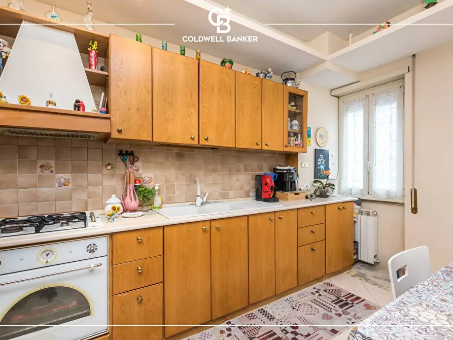 Immagine 5 di Appartamento in vendita  in Via Placanica 45 a Roma
