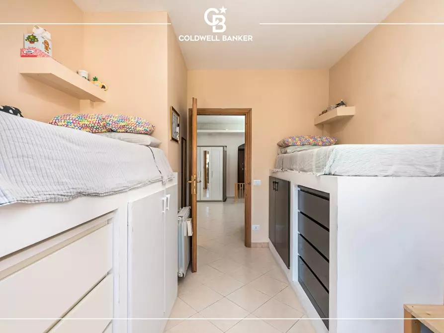 Immagine 12 di Appartamento in vendita  in Via Placanica 45 a Roma