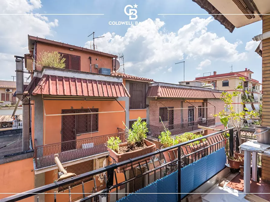 Immagine 17 di Appartamento in vendita  in Via Placanica 45 a Roma