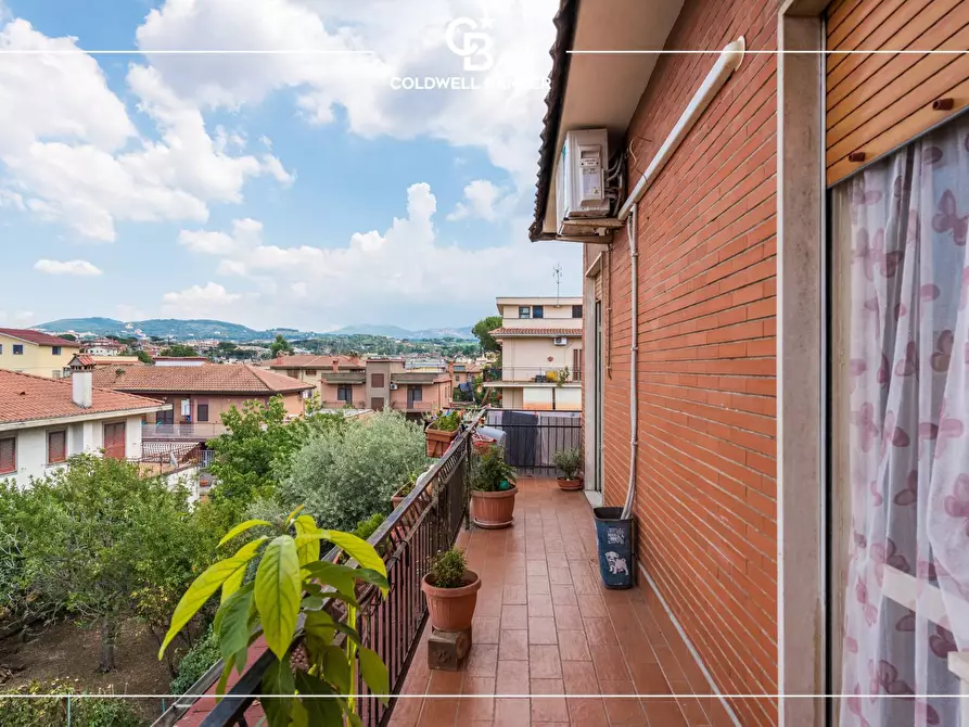 Immagine 20 di Appartamento in vendita  in Via Placanica 45 a Roma