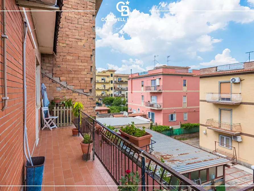 Immagine 21 di Appartamento in vendita  in Via Placanica 45 a Roma