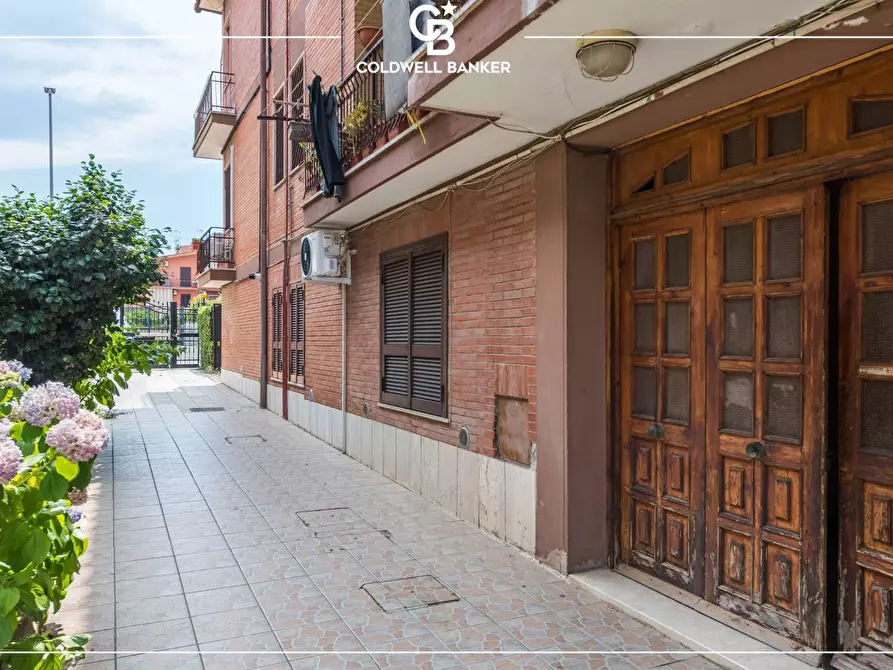 Immagine 24 di Appartamento in vendita  in Via Placanica 45 a Roma