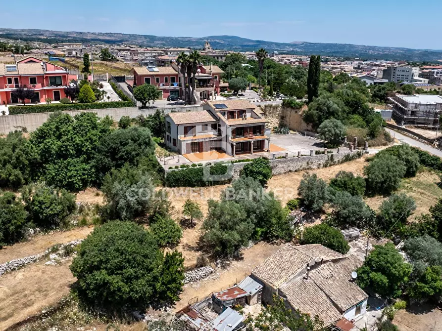 Immagine 3 di Villa in vendita  in Via Barone Salvatore Ferla di Tristaino a Palazzolo Acreide
