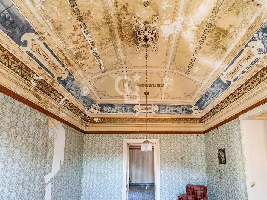 Immagine 22 di Palazzo in vendita  in Via Messina 37 a Buccheri
