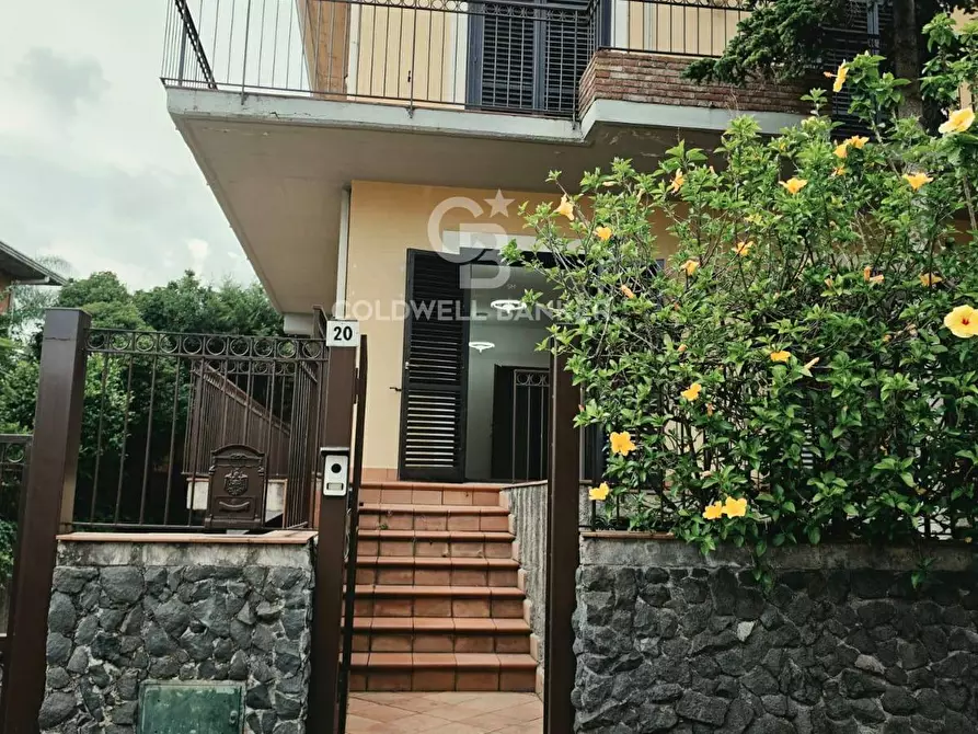 Immagine 2 di Villa in vendita  in Via Alcaloro Petrone 16/B - 16/C a Viagrande