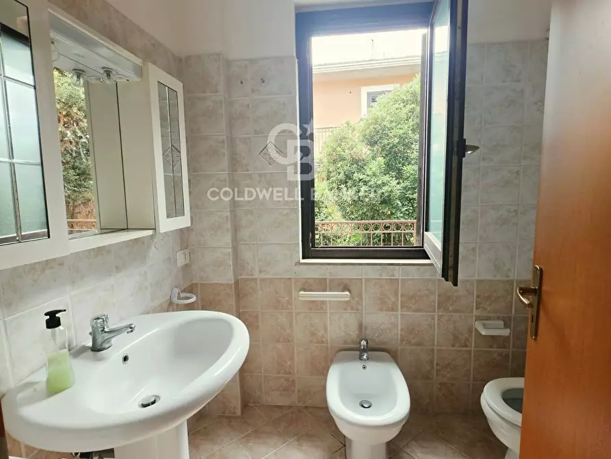 Immagine 37 di Villa in vendita  in Via Alcaloro Petrone 16/B - 16/C a Viagrande