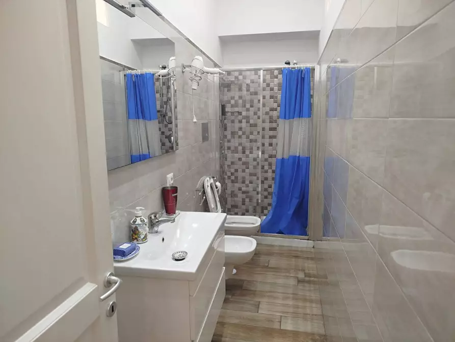 Immagine 6 di Appartamento in vendita  in VIA DEL PARCO CARELLI a Napoli