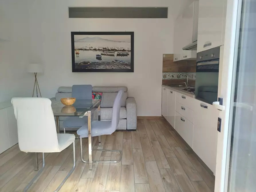 Immagine 1 di Appartamento in vendita  in VIA DEL PARCO CARELLI a Napoli