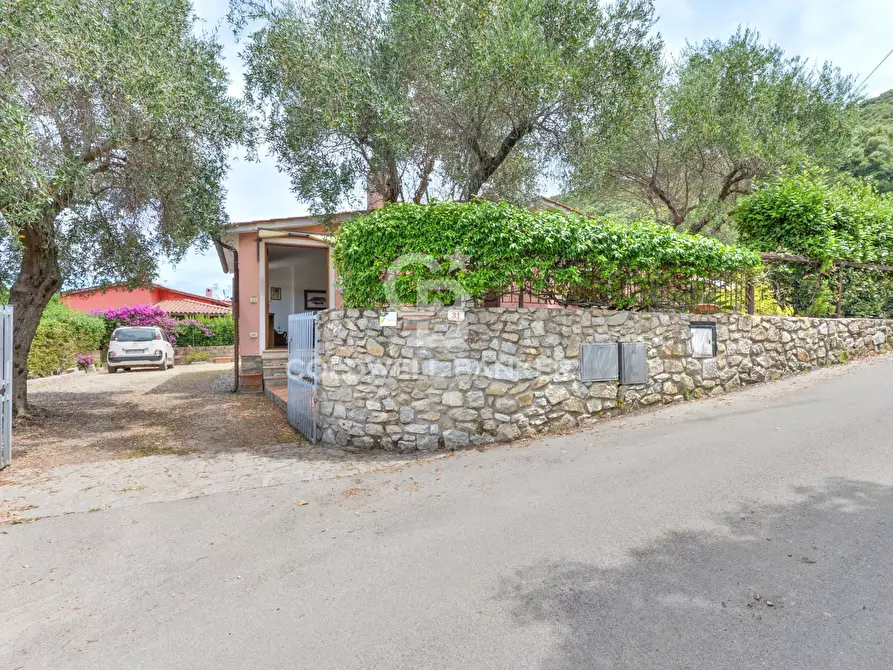 Immagine 38 di Villa in vendita  in Via di Lavacchio a Marciana