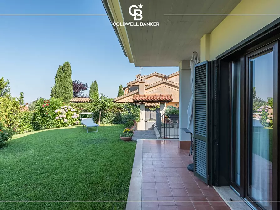 Immagine 8 di Villa in vendita  in Via Svezia 11 a Albano Laziale