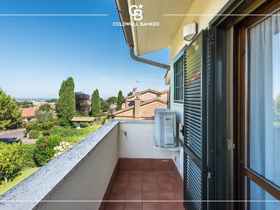 Immagine 17 di Villa in vendita  in Via Svezia 11 a Albano Laziale