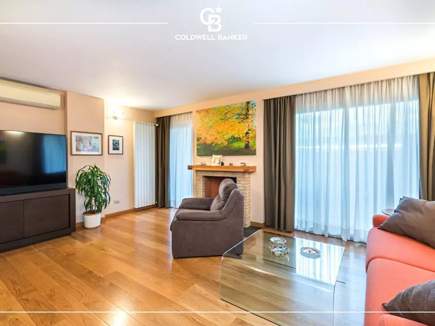 Immagine 25 di Villa in vendita  in Via Svezia 11 a Albano Laziale