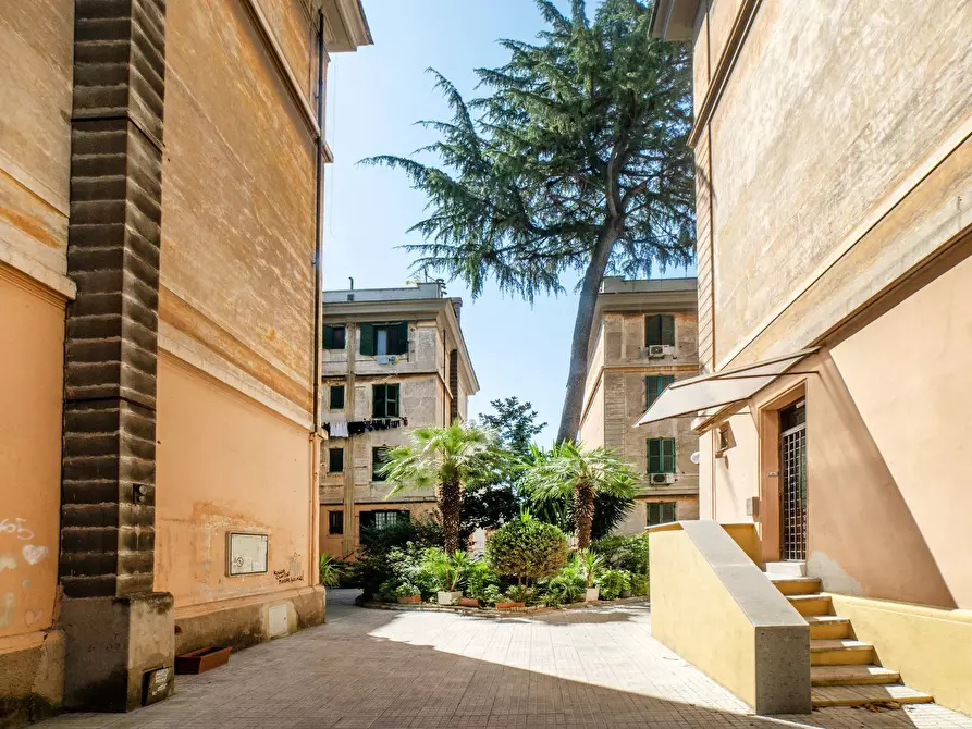 Immagine 12 di Attico in vendita  in Via Galileo Ferraris 19 a Roma