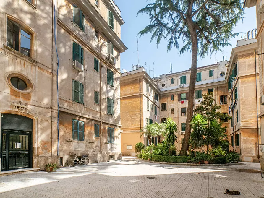 Immagine 14 di Attico in vendita  in Via Galileo Ferraris 19 a Roma