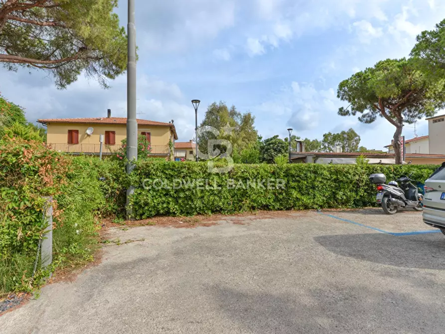 Immagine 36 di Appartamento in vendita  in Viale G. Pietri a Campo Nell'elba