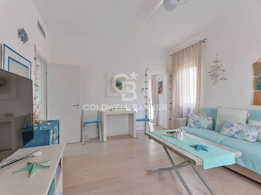 Immagine 8 di Appartamento in vendita  in Viale G. Pietri a Campo Nell'elba