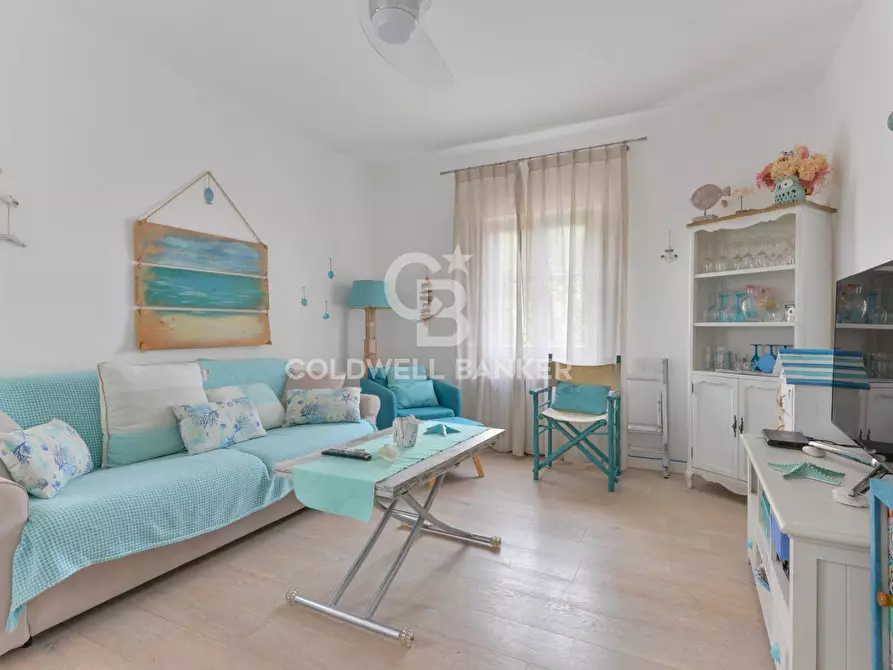 Immagine 5 di Appartamento in vendita  in Viale G. Pietri a Campo Nell'elba