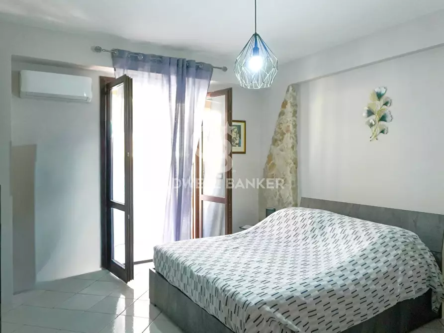 Immagine 11 di Appartamento in vendita  in Via Michelangelo Buonarroti 11 a Aci Catena