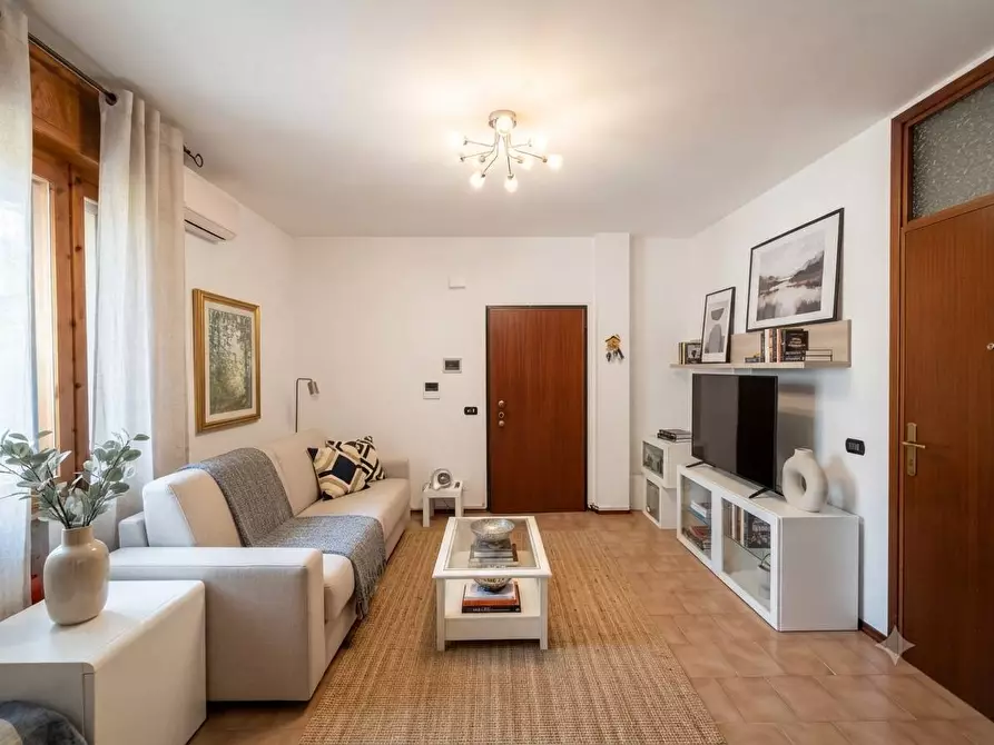 Immagine 1 di Appartamento in vendita  in Viale Maremma 4 a Riccione