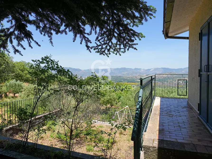 Immagine 10 di Villa in vendita  in Contrada Sciaramanica a Linguaglossa