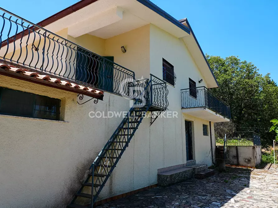 Immagine 2 di Villa in vendita  in Contrada Sciaramanica a Linguaglossa