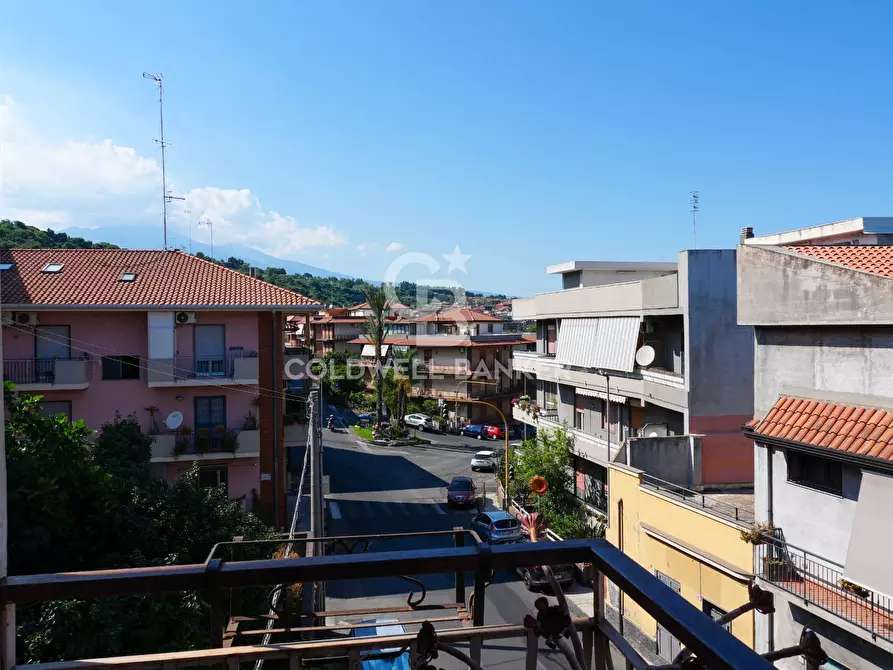 Immagine 23 di Appartamento in vendita  in via Finocchiari 192 a Aci Catena