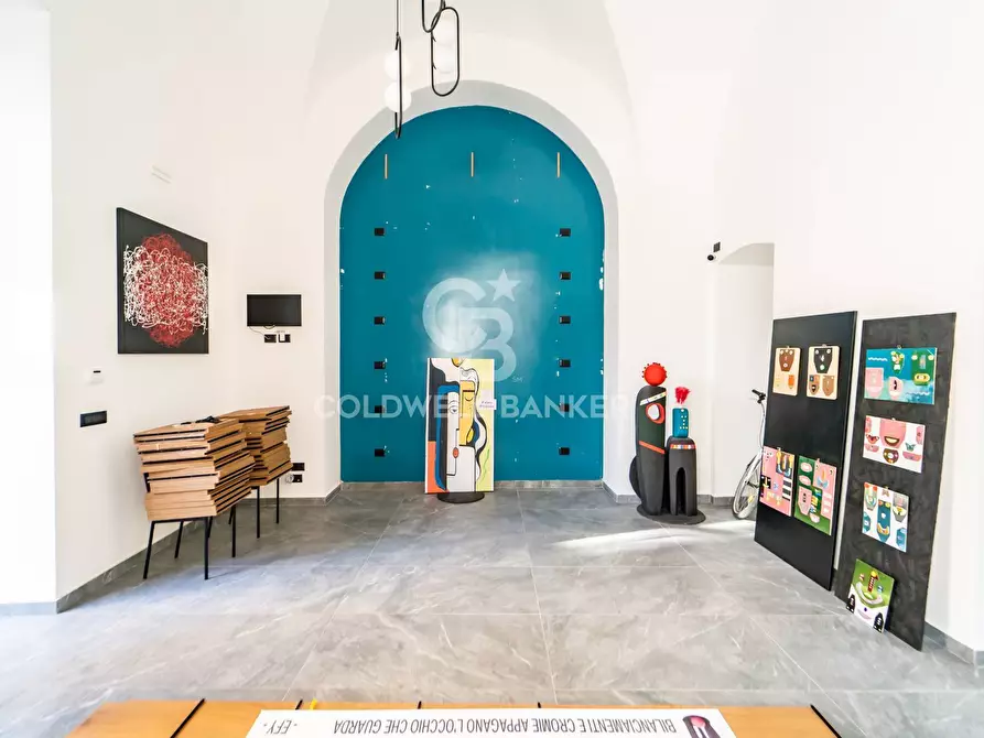 Immagine 8 di Negozio in vendita  in via oberdan 139 a Catania