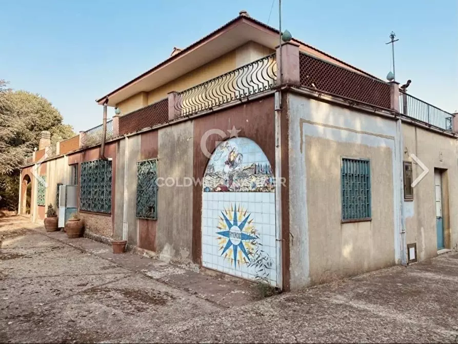 Immagine 1 di Villa in vendita  in Via Madonna della via 194 a Caltagirone