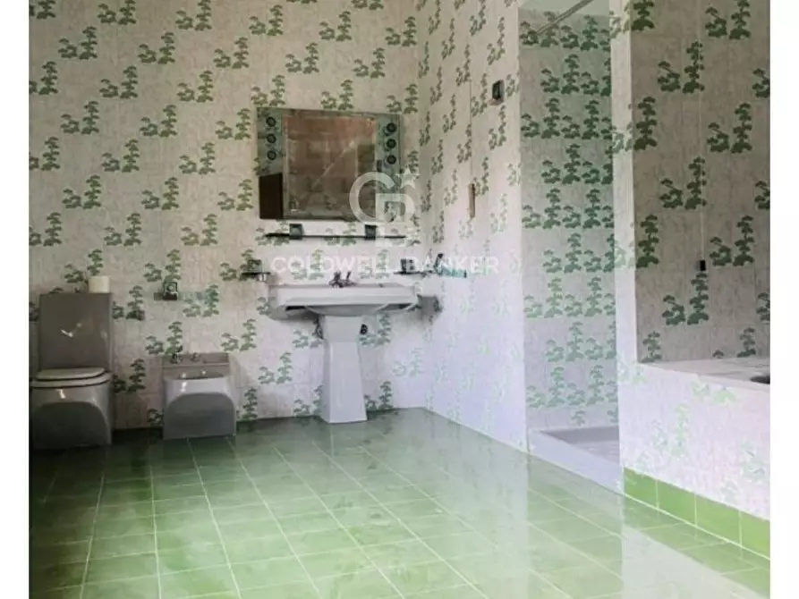 Immagine 12 di Villa in vendita  in Via Madonna della via 194 a Caltagirone