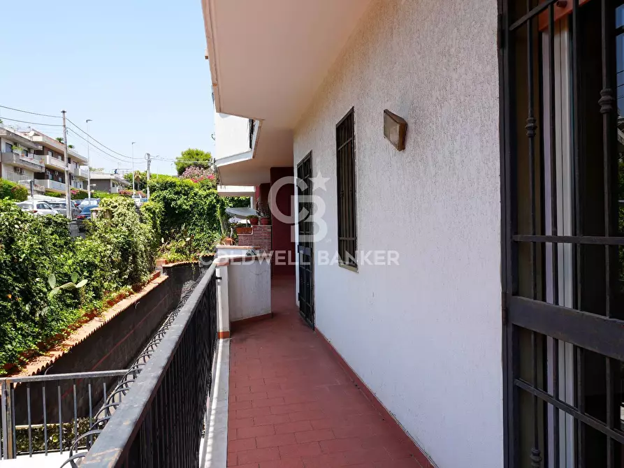 Immagine 13 di Appartamento in vendita  in Via Mollica 51 a Aci Castello