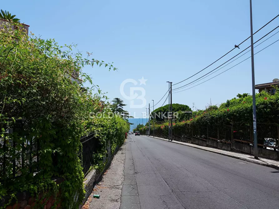 Immagine 31 di Appartamento in vendita  in Via Mollica 51 a Aci Castello