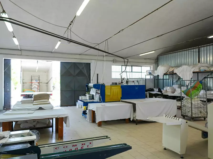 Immagine 20 di Capannone industriale in vendita  in Via Provinciale 49II 288 a Milo