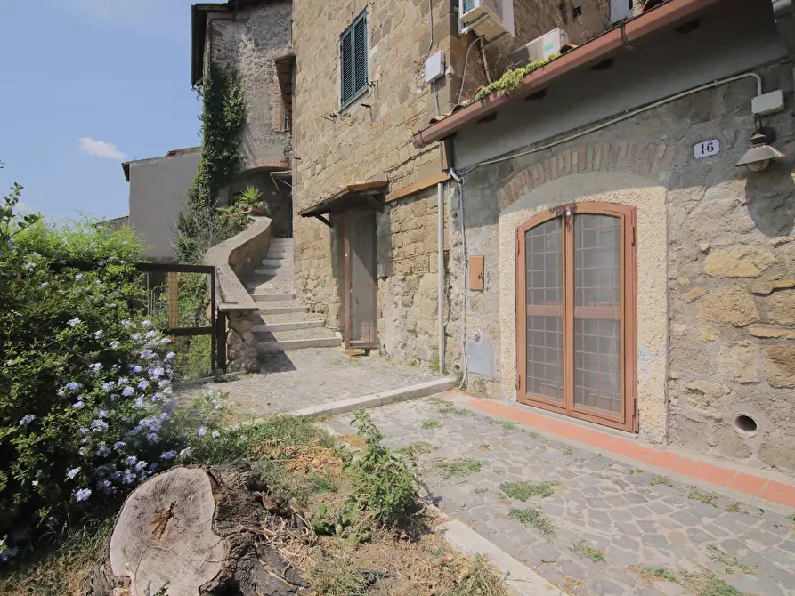 Immagine 3 di Appartamento in vendita  in Via Della Porticella 14 a Castelnuovo Di Porto